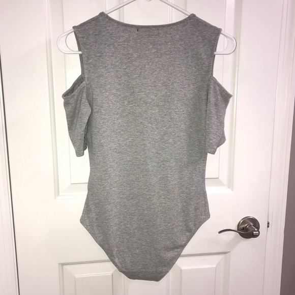 Trouve off the shoulder bodysuit - Picture 2 of 3